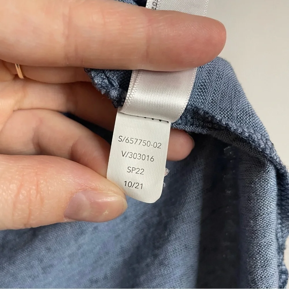 Athleta Soft Modal Blend Breezy Scoop V Tee in Blue Leopard - Picture 12 of 13